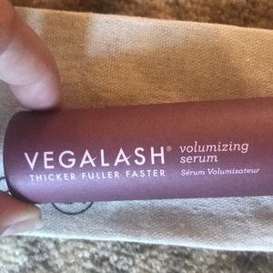 Vegalash Makeup - Vega Lash & Oil-Free Eye Makeup Remover Vegalash Makeup - Vega Lash & Oil-Free Eye Makeup Remover